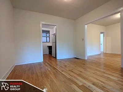 2 bed, 850 sqft, $2,495 — Photo 4
