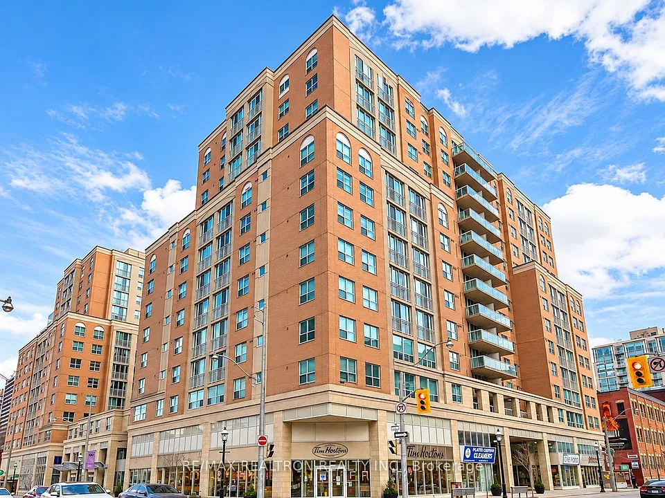 323 Richmond St E #957