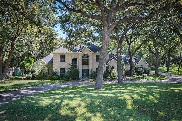 1st image of 701 Ovilla Oaks Dr