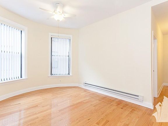 2nd image of 1220 N Dearborn St #B2jj