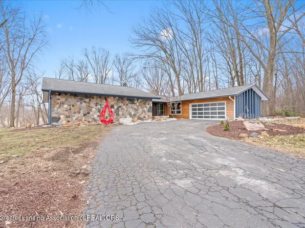 4725 Mohican Ln, Okemos, MI 48864