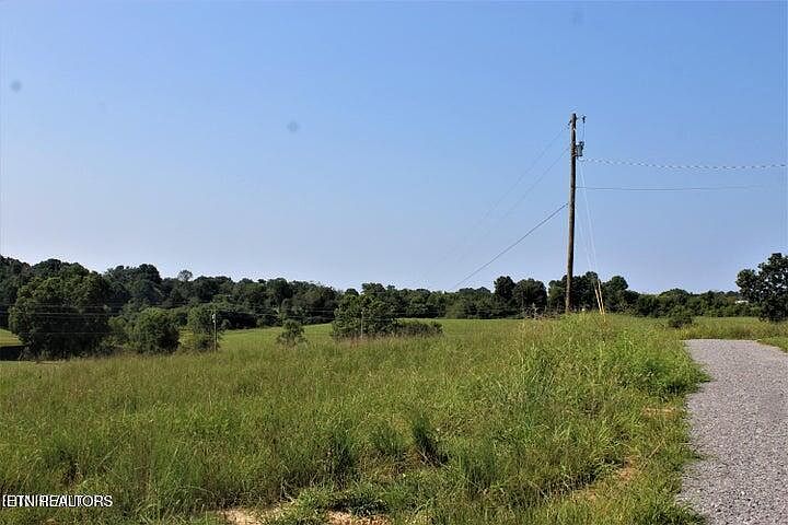 2nd image of 360 & 372 Oakland Rd