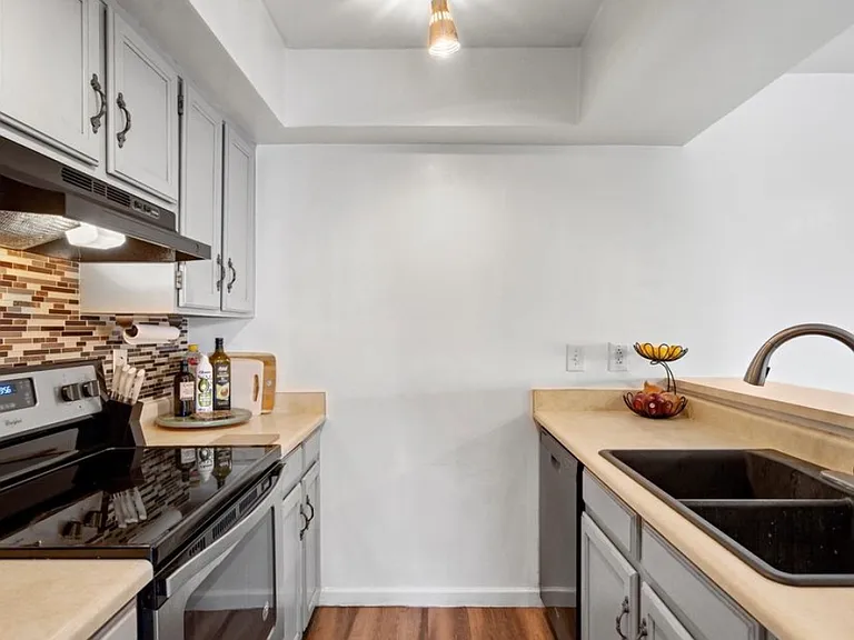 1430 W La Jolla Dr #1430 — Photo 17