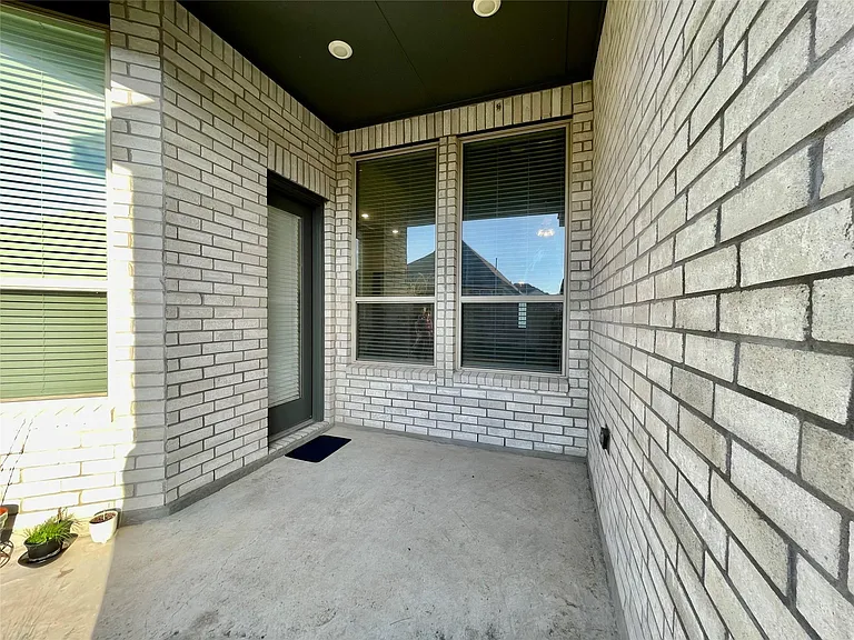 4334 Hemlock Grove Ln — Photo 38