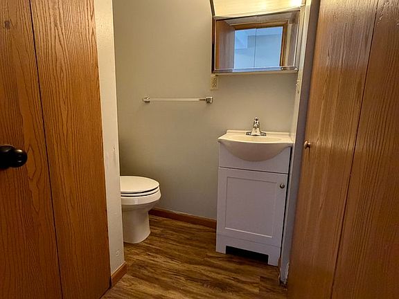 4th image of 830 E College St APT K