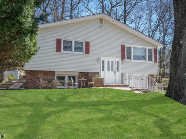 21 Cherokee Ave, Rockaway Twp., NJ 07866