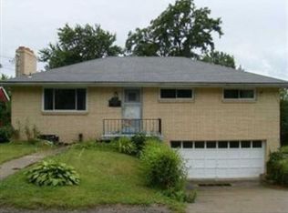 117 Vance Dr, Penn Hills, PA 15235