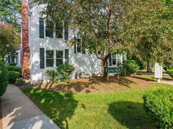 28 Court St APT 4, Mansfield, MA 02048