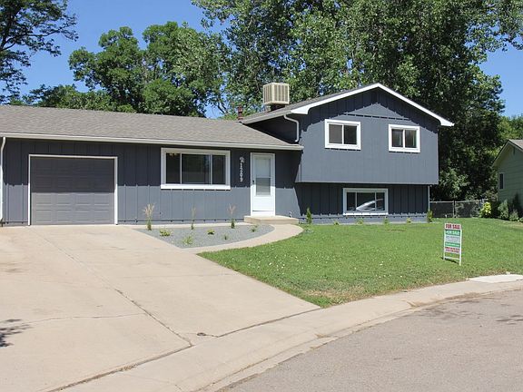 2nd image of 1209 Village Ln