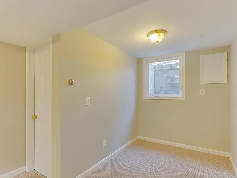 Basement/bedroom 3
