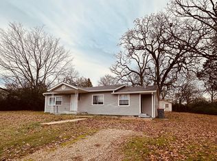 205 S 12th St, Barling, AR 72923
