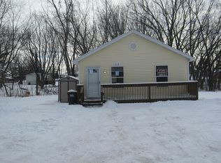 113 Sunnyside Rd, Lakemoor, IL 60051