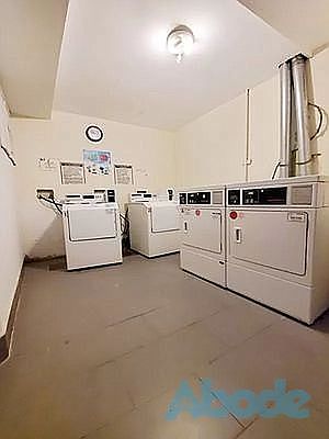 4th image of 645 Willoughby Ave #5A