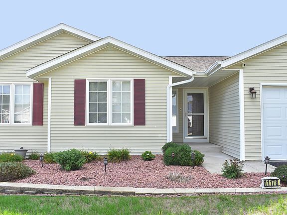 3rd image of 11178 Jasmine Dr