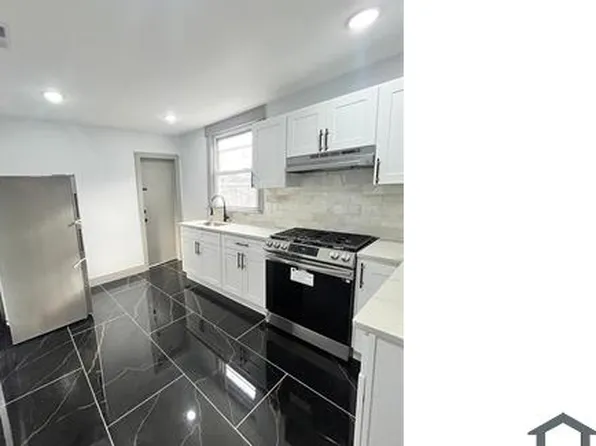 156 Wegman Pkwy #3, Jersey City, NJ 07305