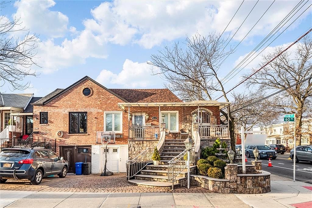 6823 60th Rd, Maspeth, NY 11378 Zillow