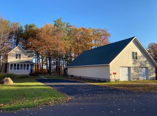 610 Apache Dr, Wakefield, MI 49968