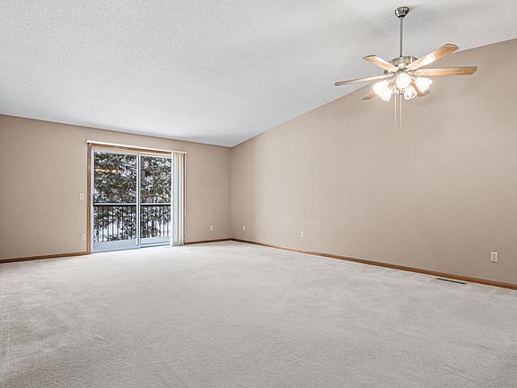 3rd image of 120 Ruth St N APT 1