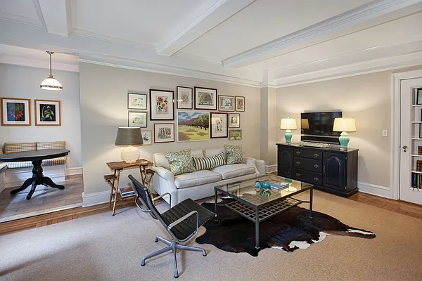 Sold by Compass | media 6