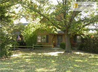 2201 W Main St, Greenwood, MO 64034