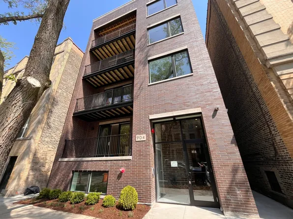 904 W Dakin St #401, Chicago, IL 60613