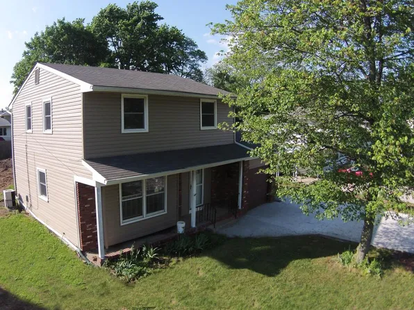 10 Sherwood Ln, Glassboro, NJ 08028