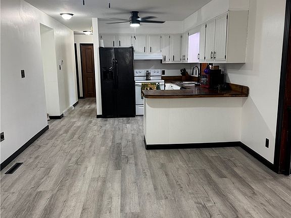 5th image of 3149 Broadvue Cir