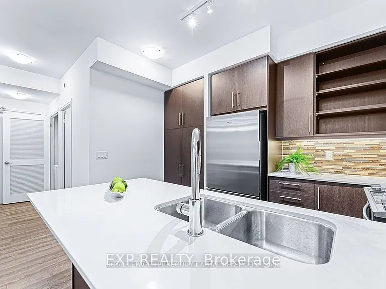 65 Oneida Cres SE #502 — Photo 6
