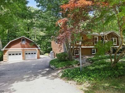 8 Tall Oaks Dr, Oak Ridge, NJ, 07438