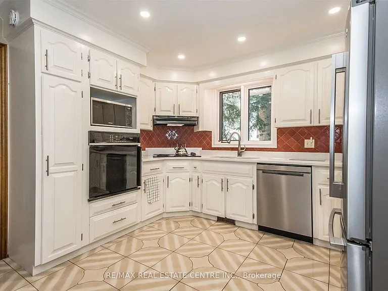 28 Walnut Dr — Photo 14