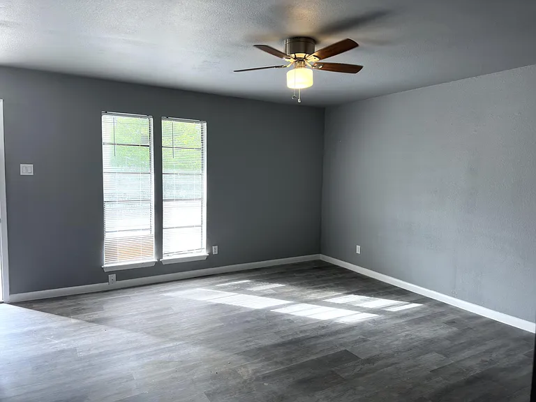 403 Hartline Dr #7 — Photo 6