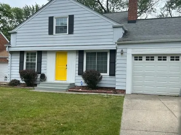 1871 E 223rd St, Euclid, OH 44117