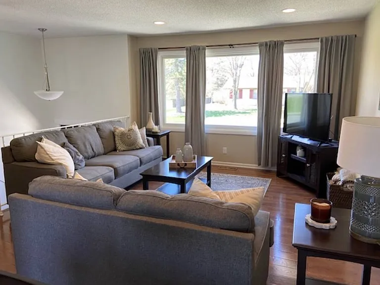 3600 Trenton Ln N — Photo 4