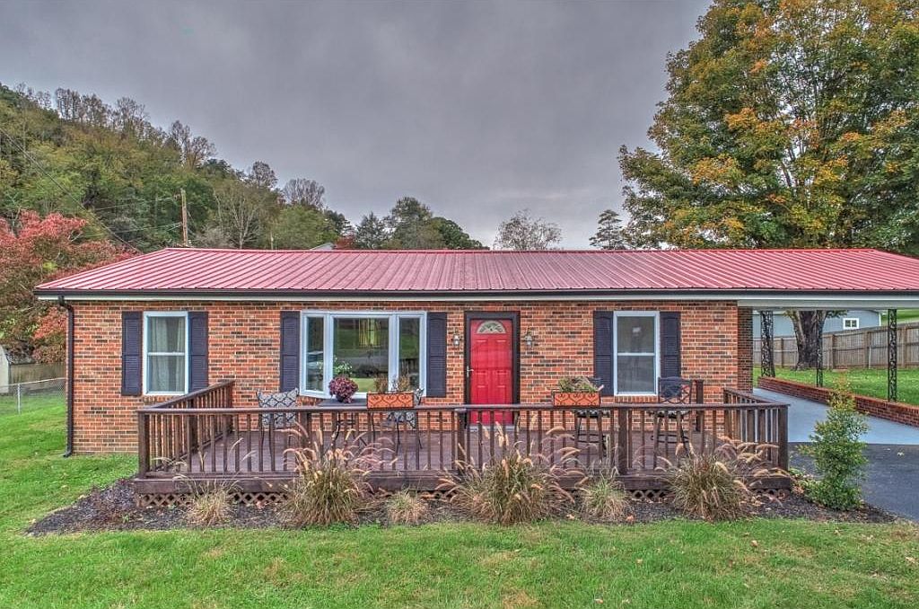 805 Stoney Point Rd, Surgoinsville, TN 37873 Zillow