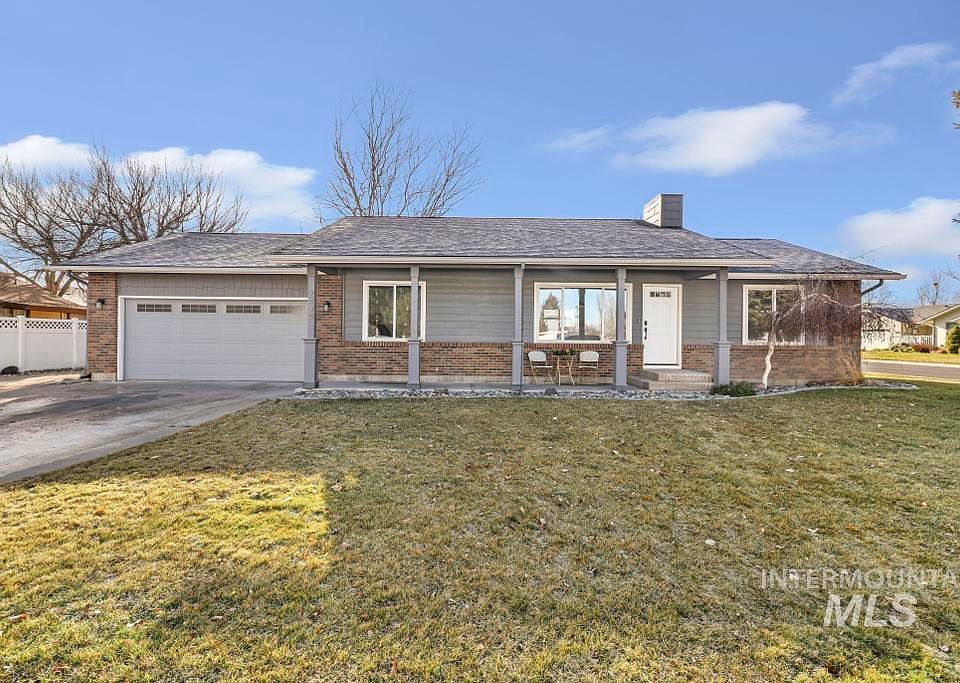 1st image of 2434 9th Ave E