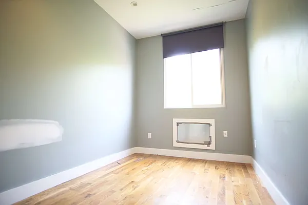 Rented by Lofts and Flats LLC | media 32