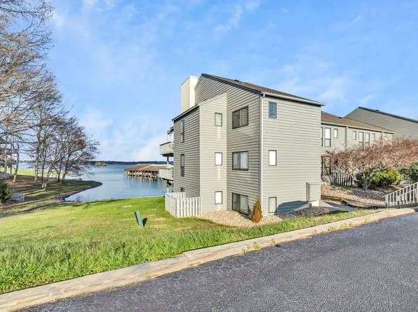 725 Ashmeade Rd Unit 101, Moneta, VA 24121
