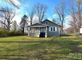 112 Myrtle St, Morganton, NC 28655