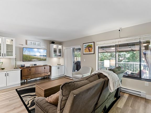 2nd image of 12227 Skillen St #19