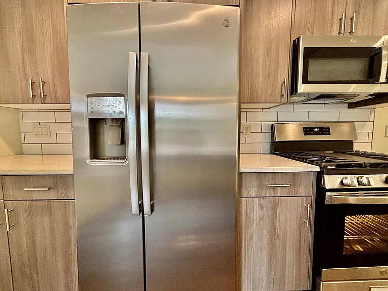 Roanoke Apartments — Photo 19