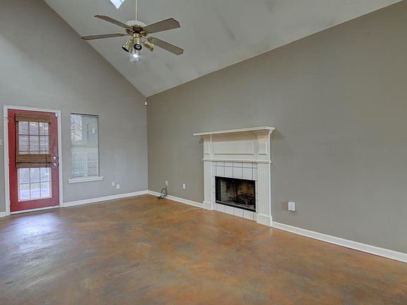 4th image of 123 Sugarcreek Dr