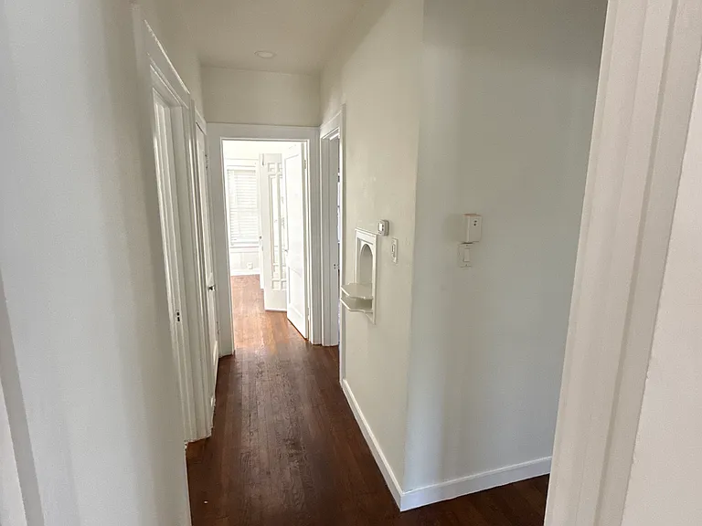 1522 Kings Hwy — Photo 9