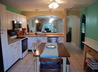 41-689 Kaauiki Pl, Waimanalo, HI 96795