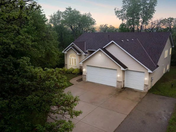 9550 S Robert Trl, Inver Grove Heights, MN 55077