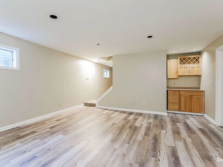 585 Foxglove Ct — Photo 14