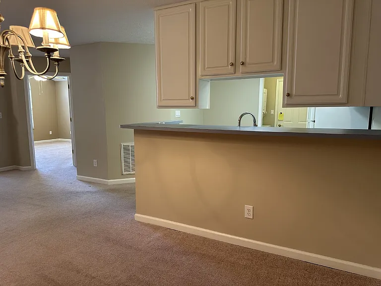 7686 Briarstone Ln — Photo 25