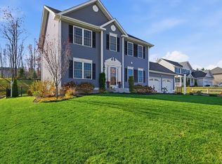 191 Brookview Dr, Hooksett, NH 03106