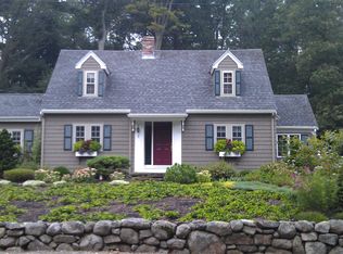 8 Masconomet Rd, Ipswich, MA 01938