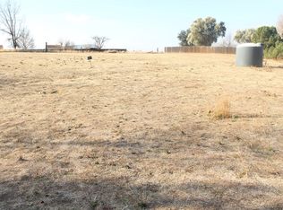 880 Saltin Dr, Shandon, CA 93461