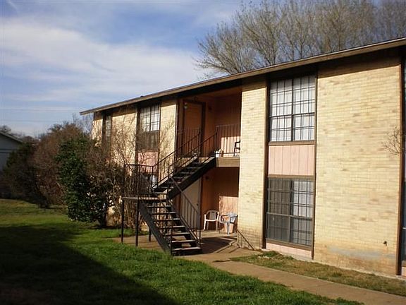 2nd image of 301 Craddock Ave
